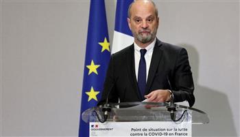 وزير التعليم الفرنسي: لا نعتزم تمديد عطلة عيد الميلاد للمدارس بسبب "أوميكرون"