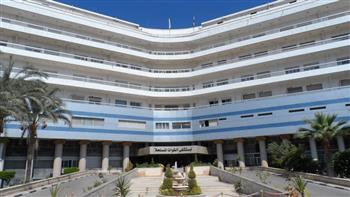 مستشفى القوات المسلحة بالإسكندرية يستضيف خبيرا عالميا في أمراض الكلى