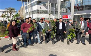 إطلاق حملة «هنجملها» لزراعة الأشجار المثمرة بالجامعة المصرية الصينية