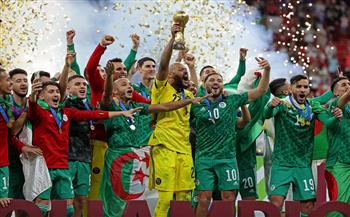 الرئيس الجزائري يستقبل بعثة "الخضر" بعد الفوز بكأس العرب
