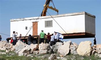 مسؤول فلسطيني يحذر من تحويل بؤرة استيطانية مخلاة إلى معسكر للجيش الإسرائيلي