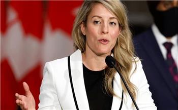 وزيرة الخارجية الكندية تدخل العزل بعد إصابتها بفيروس كورونا