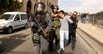 قوات الامن الإسرائيلية تعتقل فتى فلسطينيا بزعم محاولة تنفيذ عملية طعن في تل أبيب