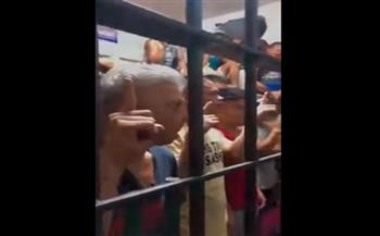 إسلام جماعي لعشرات السجناء داخل قسم الشرطة بالفلبين يشعل «تويتر» (فيديو)