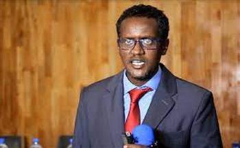 لجنة الانتخابات الصومالية تسحب الثقة عن رئيسها