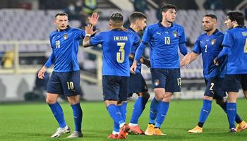 مانشيني: منتخب إيطاليا قادر على التأهل للمونديال