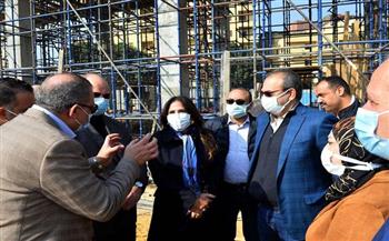 محافظ القاهرة ومساعد أول رئيس الوزراء يتفقدان تطوير حدائق الفسطاط