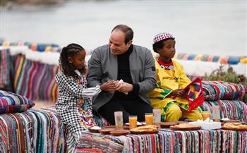 الرئيس السيسي يزور قرية «غرب سهيل» في إطار مبادرة حياة كريمة (صور)