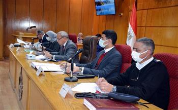 الهجان يعقد المجلس التنفيذي للمحافظة لمناقشة عدد من الملفات الهامة