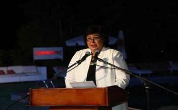 وزيرة الثقافة تشيد بمستوى الأعمال المقدمة لسمبوزيوم أسوان الدولي للنحت