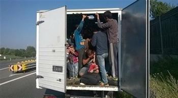المكسيك تنقذ 210 مهاجرين مكدسين في شاحنة