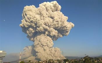 ثوران مفاجئ لبركان سيميرو في أندونيسيا