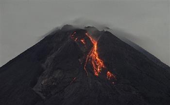 مصرع 13 شخصا جراء ثوران بركان سيميرو في إندونيسيا