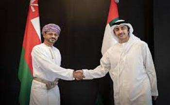 وزيرا خارجية الإمارات وعُمان يبحثان العلاقات الأخوية 