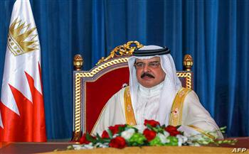 ملك البحرين يتلقى رسالة خطية من الرئيس الروسي