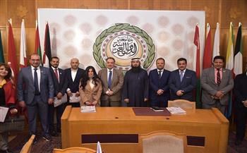 «العربي للتنمية المستدامة» يناقش تكامل المؤسسات العلمية في بناء وتطوير المجتمعات اقتصاديا