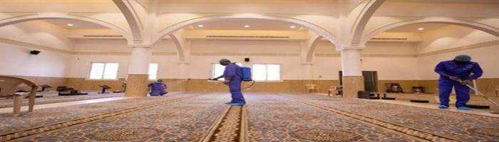 السعودية تغلق 11 مسجدًا مؤقتًا بعد ثبوت حالات إصابة بكورونا