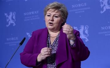 تغريم رئيسة حكومة النرويج 20 ألف كرونة لانتهاكها قيود كورونا