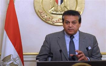 "عبدالغفار" يستقبل سفير عُمان بالقاهرة لبحث سبل دعم التعاون العلمي المشترك