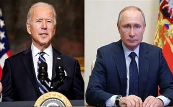 العقوبات الأمريكية المحتملة ضد روسيا تعيق التحضير لقمة بوتين وبايدن