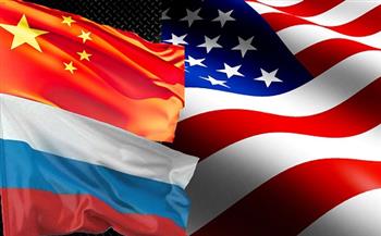 الصين تدعو روسيا وأمريكا إلى حل خلافاتهما عبر الحوار والتشاور