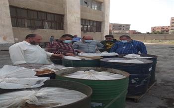ضبط وإعدام نحو 47 طن أغذية فاسدة بمصنع مواد غذائية بأبوكبير في الشرقية