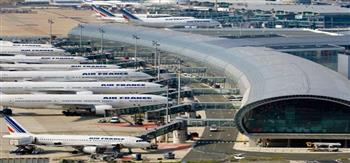 رئيس الوزاء الفرنسي يتفقد تطبيق القيود الجديدة على القادمين من خمس دول لمطار شارل ديجول