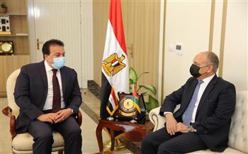 وزير التعليم  العالي يبحث سبل دعم علاقات التعاون العلمى مع الأردن