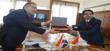 سفير إندونيسيا يبحث مع «غرفة الإسكندرية» زيادة التعاون