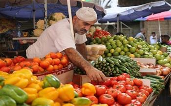 تراجع الطماطم.. تعرف على أسعار الخضروات والفاكهة اليوم 