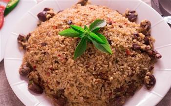 "أرز بالكبد والقوانص وسلطة خضراء".. إفطار اليوم 18 رمضان بتكلفة 20 جنيها