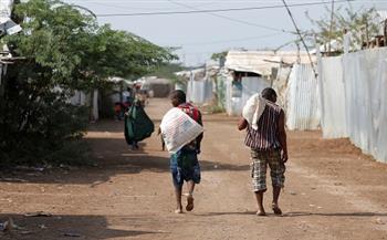 كينيا تعتزم إغلاق مخيمين للاجئين يأويان أكثر من 430 ألف شخص