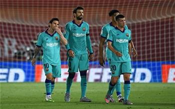 كومان يعلن قائمة برشلونة لمباراة الكلاسيكو أمام ريال مدريد 