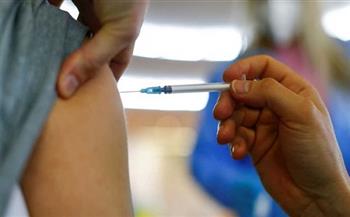 علماء في جونز هوبكنز يحذرون من سلالات كورونا لا يغطيها اللقاح