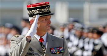 عسكريون فرنسيون ينشرون مقالا جديدا مفتوحا لجمع التوقيعات