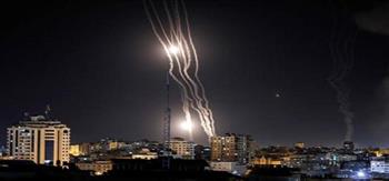 حماس تعلن إطلاق 130 صاروخا باتجاه تل أبيب