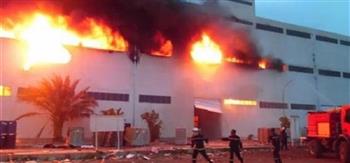 حريق هائل في مول شهير بـ6 أكتوبر.. والحماية المدنية تدفع بـ4 سيارات إطفاء 