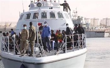 إيطاليا: بدء نقل المهاجرين من جزيرة لامبيدوزا