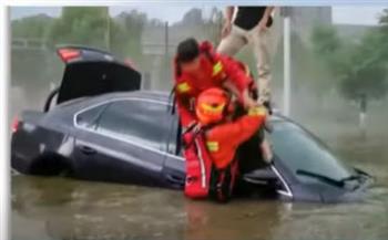 مصرع 12 شخصا وإصابة المئات في إعصار بمدينة «ووهان» الصينية (فيديو)