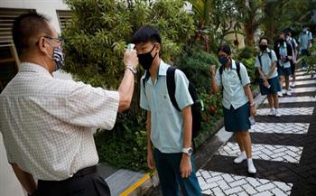 سنغافورة تغلق المدارس مع نمو ظاهرة تفشي "السلالة الهندية" بين الأطفال