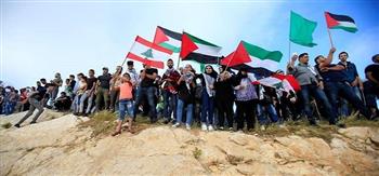  تظاهر المئات في لبنان تعبيرا للتضامن مع قطاع غزة