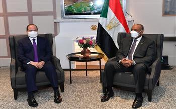 السيسى يلتقى رئيس مجلس السيادة السودانى فى العاصمة الفرنسية (صور)