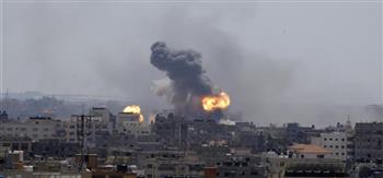 استشهاد 3 فلسطينيين وإصابة آخرين في غارات وقصف مدفعي للاحتلال الإسرائيلي على قطاع غزة