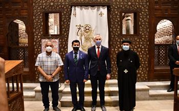 وزير الشباب والرياضة الروسي يزور مجمع الأديان