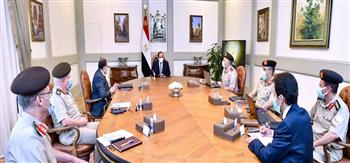 الرئيس يوجه بالتوسع في إنشاء وتطوير الطرق والمحاور الرئيسية امتدادًا من منطقة شرق القاهرة