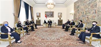 السيسي يؤكد على علاقات الشراكة الاستراتيجية الممتدة بين مصر والولايات المتحدة