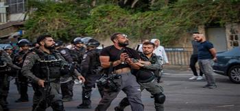 الاحتلال يعتقل صحفيين بحى الشيخ جراح بالقدس
