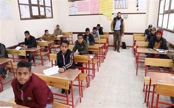 غدًا..2911 طلاب يؤدون امتحانات الإعدادية فى 73 لجنة بـ«جنوب سيناء»
