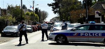 فرنسا: القبض على منفذ حادث طعن بالسكين ضد شرطية غربي البلاد