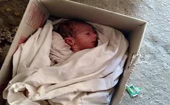 العثور على طفل حديث الولادة في شارع بالمحلة 